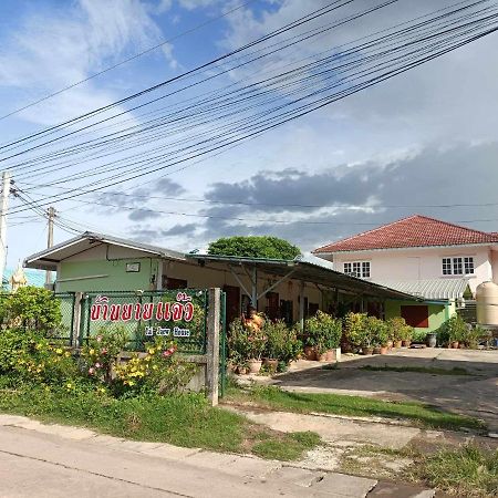 素可泰Yaijaew House公寓 外观 照片