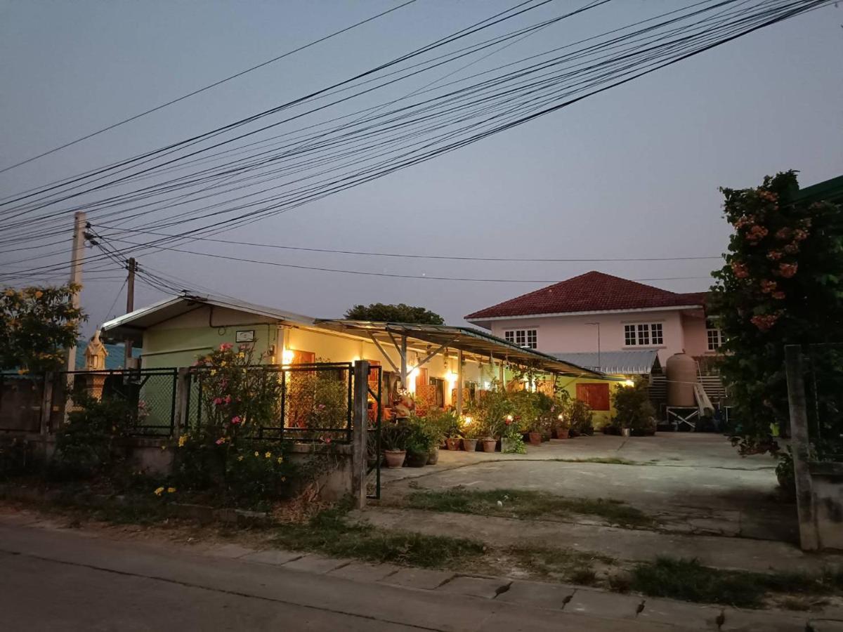 素可泰Yaijaew House公寓 外观 照片